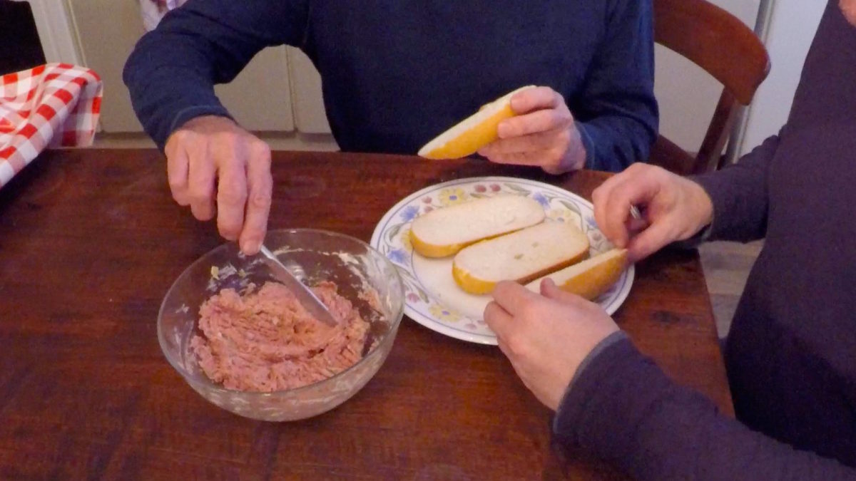 The semiSerious Foodies ‘cook’ Filet American