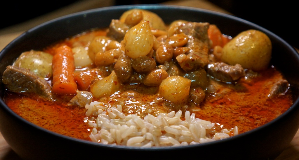 Jan 10: Chicken Wrap; Beef Massaman Curry with Brown Rice