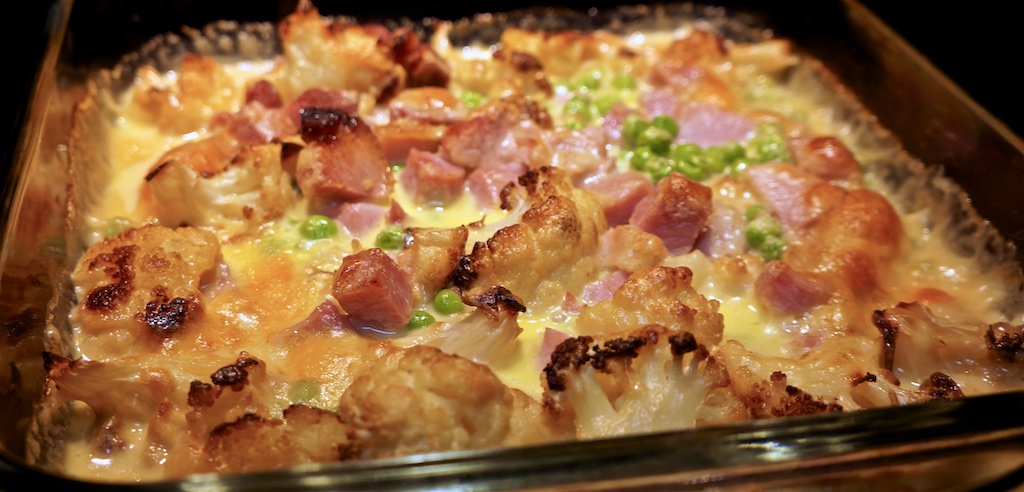 Apr 14: Smoked Salmon Bagel; Cauliflower ‘Mac’ and Cheese with Ham and Peas