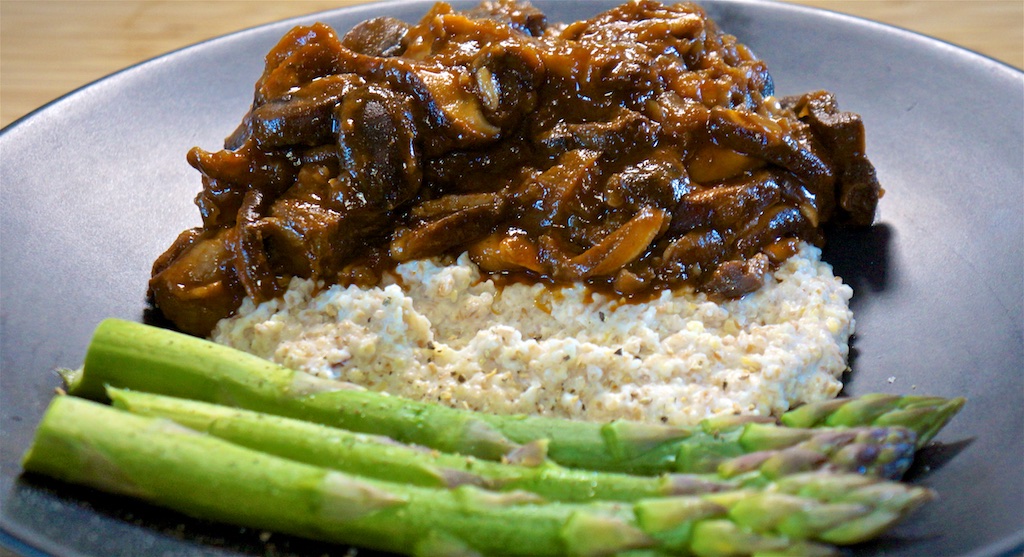 May 20: Chicken, Avocado and Blue Cheese Wrap; Braised Beef and Mushrooms with Cheesy Grits and Asparagus