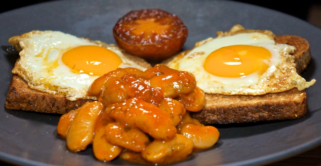 Aug 24: The Country Deli; Baked Beans on Toast with Fried Egg and Tomato