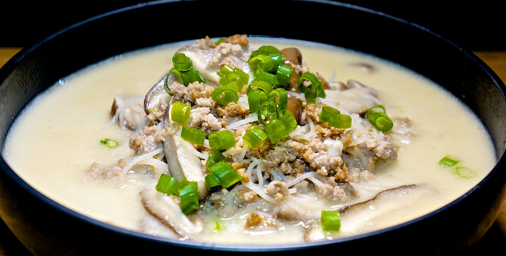 Oct 31: Sardine and Avocado Sandwiches; Tom Kha Moo