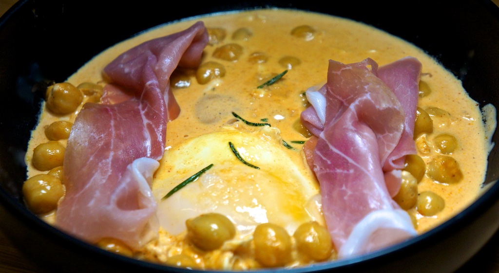Mar 9: The Country Deli; Creamy Chickpeas and Prosciutto