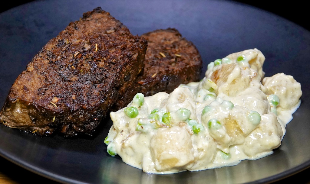 Oct 1: Drunken Pork Stew in Panini Roll; Red Wine and Mushroom Meatloaf with Cauliflower Gnocchi in Blue Cheese Sauce