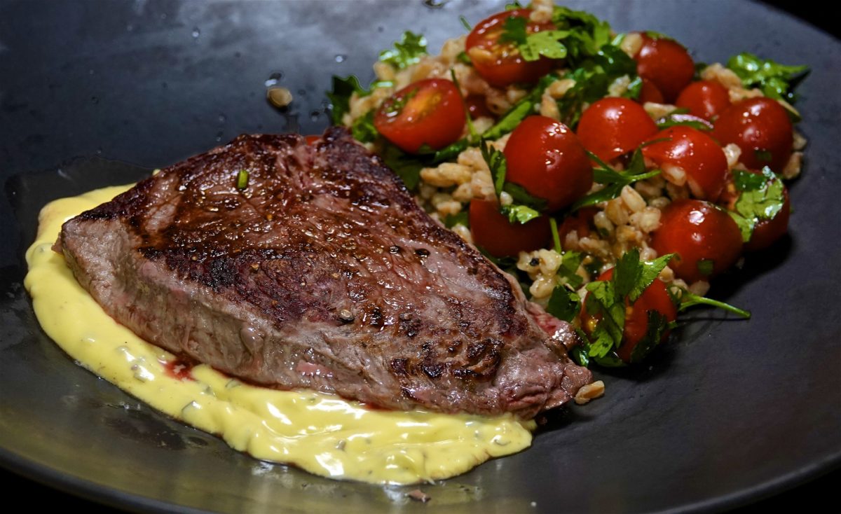 Nov 21: Hummus & Sprouts, Cheddar & Kumato; Rump Steak with Farrow Tabbouleh