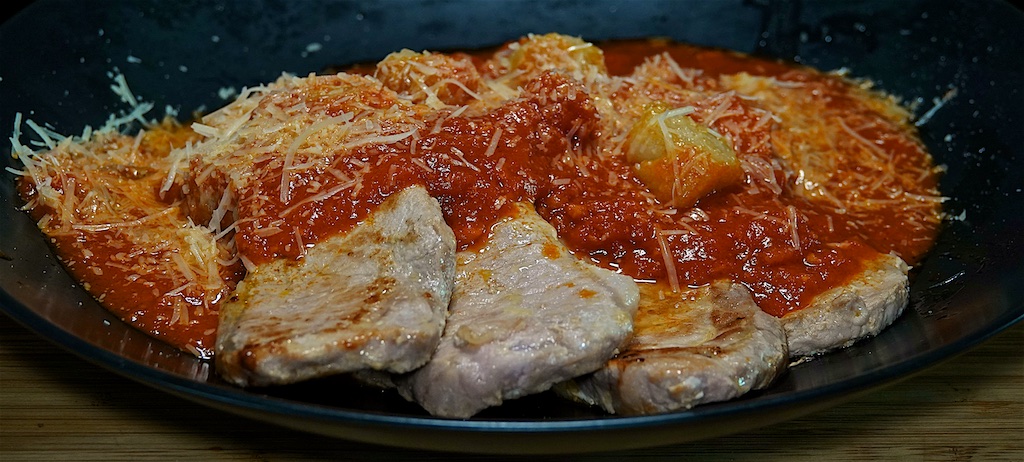 Jun 6: Ham, Kumato & Cheddar; Egg Salad & Sprouts; Pork Loin Filets in Roasted Garlic Tomato Sauce