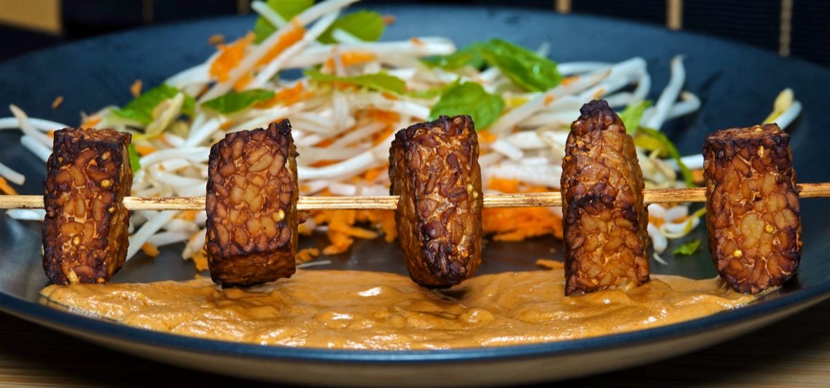 Jul 7: Supermarket Sushi; Roast Tempe with Peanut Satay Sauce and Bean Sprout Salad