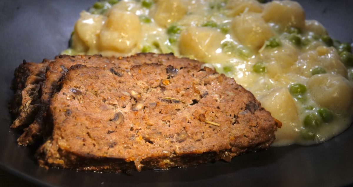 Feb 20: Smoked Salmon Bagel; Red Wine and Mushroom Meatloaf with Garlic Alfredo Cauliflower Gnocchi