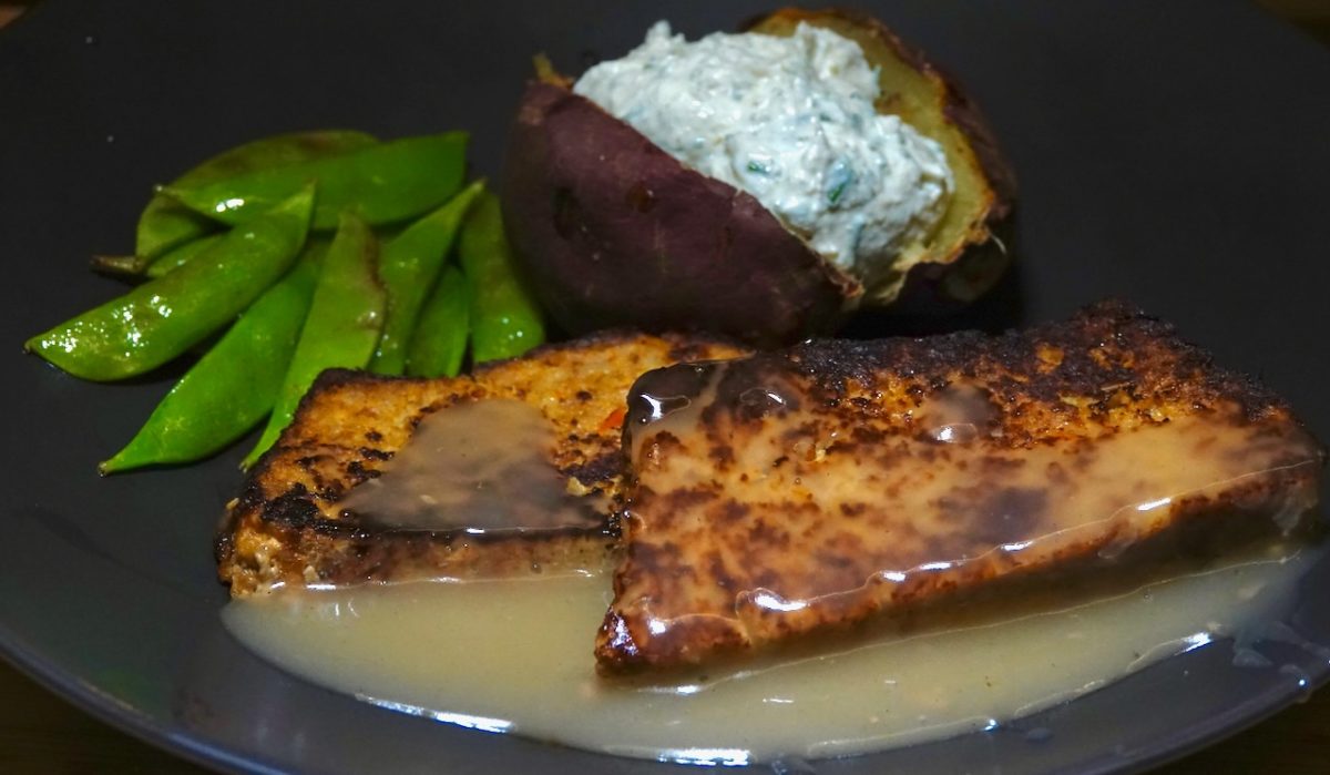 Nov 27: Turkey Chipotle Bacon Meatloaf; Baked Sweet Potato with Yoghurt and Chives; Sugar Snap Peas