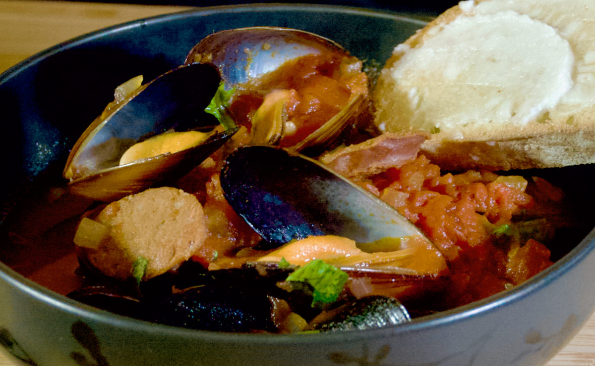 Oct 11: Spanish Mussels with Chorizo and Tomato-Wine Sauce with Garlic Toast